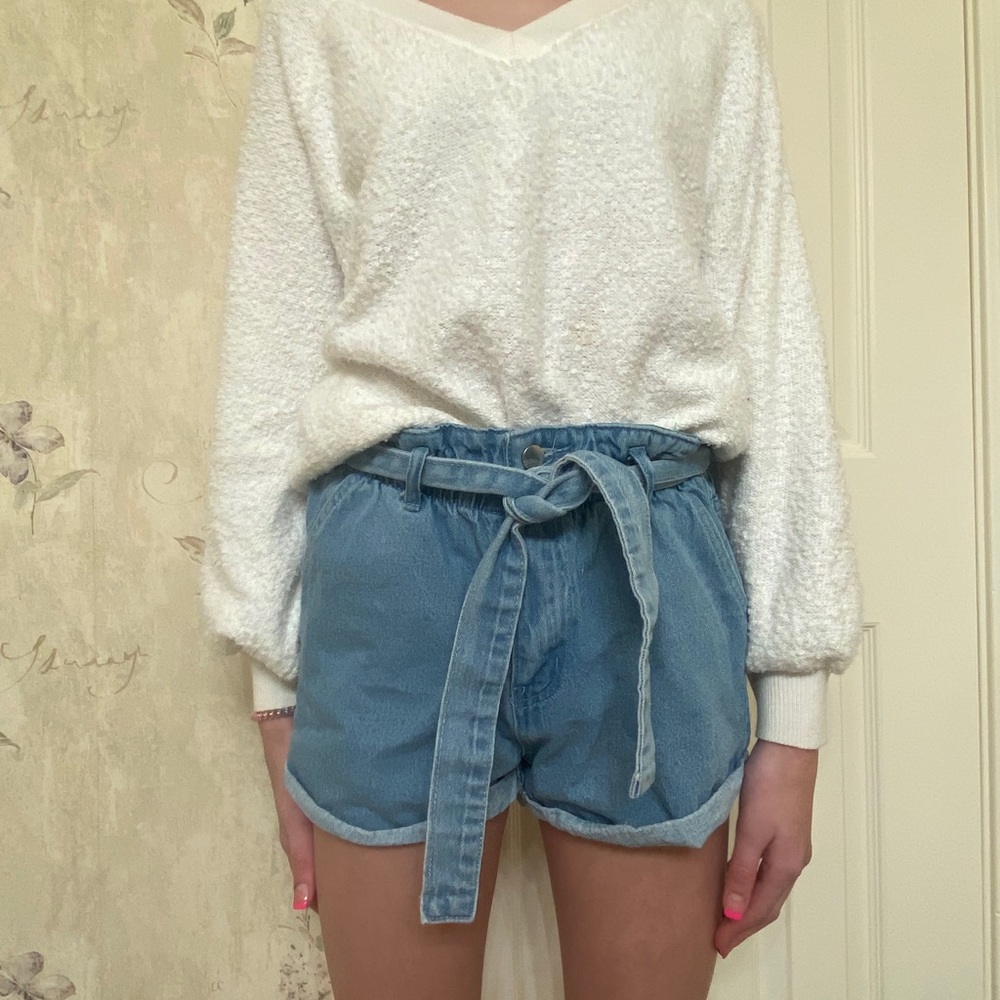 jean shorts with removable belt